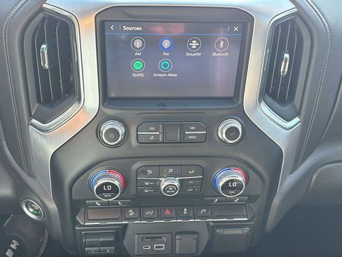 Used 2022 GMC Sierra 1500 SLT AWD/4WD image 30