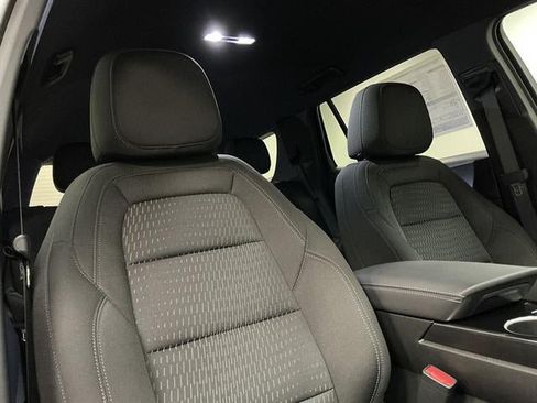 New 2027 Chevrolet Equinox LT w/ LPO, Floor Liner Package AWD/4WD image 32