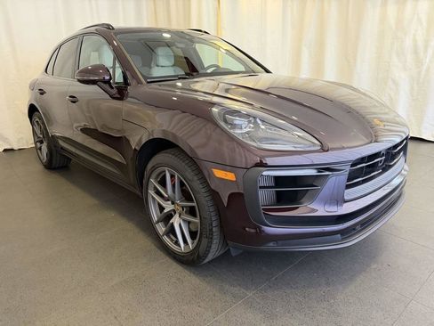 Certified 2023 Porsche Macan S AWD/4WD image 7