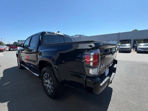 Used 2023 Toyota Tacoma Limited AWD/4WD image 5