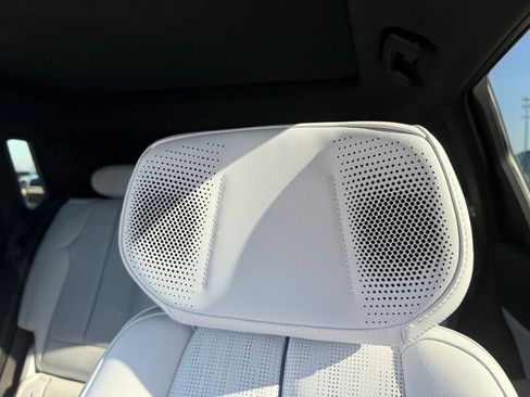 Certified 2024 Cadillac Lyriq Luxury image 29