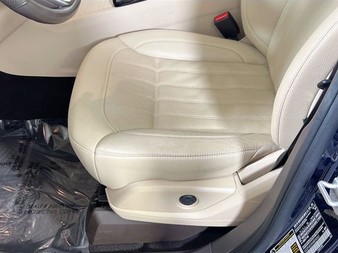 Used 2017 Mercedes-Benz GLS 450 4MATIC image 19