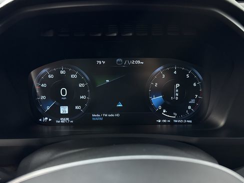 Used 2019 Volvo XC90 T6 Momentum w/ Protection Package AWD/4WD image 5