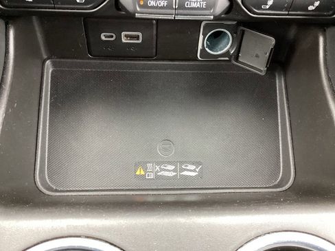 Used 2021 Chevrolet Tahoe RST image 16