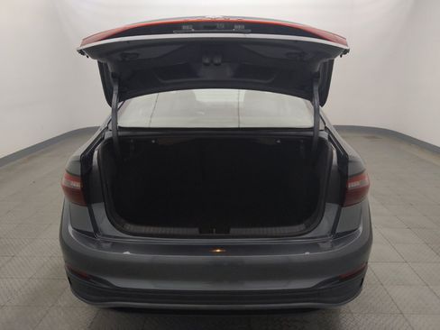 Used 2025 Volkswagen Jetta SE FWD image 29