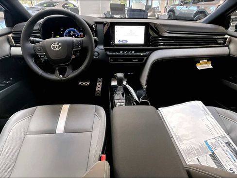 New 2026 Toyota Camry SE image 12