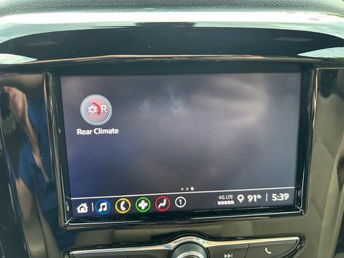 Used 2023 Chevrolet Traverse LS FWD image 29