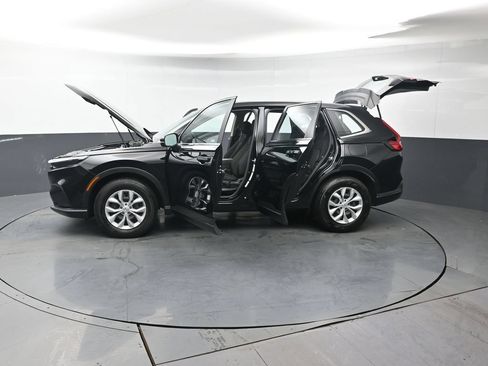 Used 2023 Honda CR-V LX image 45