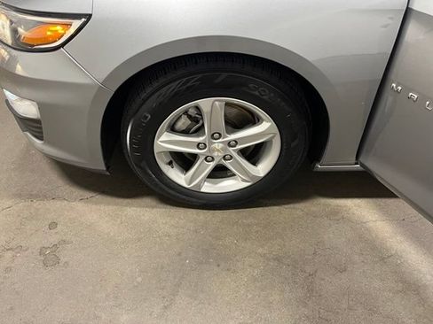 Used 2024 Chevrolet Malibu LT FWD image 30