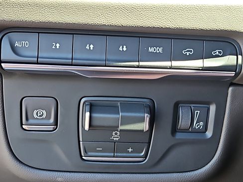 New 2026 Cadillac Escalade Luxury w/ Touring Package image 20