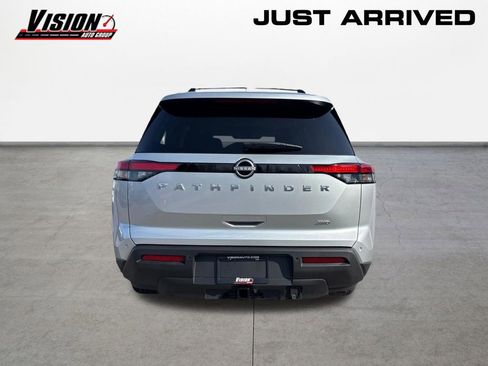 New 2025 Nissan Pathfinder SV w/ SV Premium Package image 6