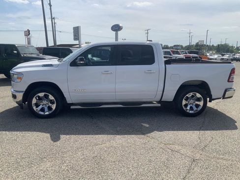 Used 2022 RAM 1500 Big Horn AWD/4WD image 3