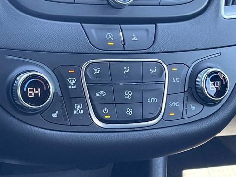 Used 2022 Chevrolet Malibu LT w/ Leather Package image 20