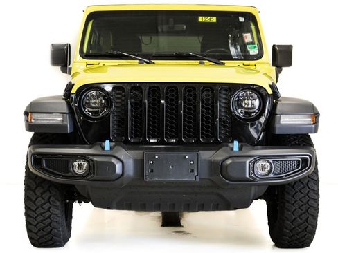 Used 2023 Jeep Wrangler Unlimited w/ Cold Weather Group AWD/4WD image 2