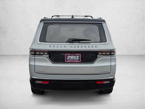 Used 2022 Jeep Grand Wagoneer Series III w/ Flexible Seating Group AWD/4WD image 7
