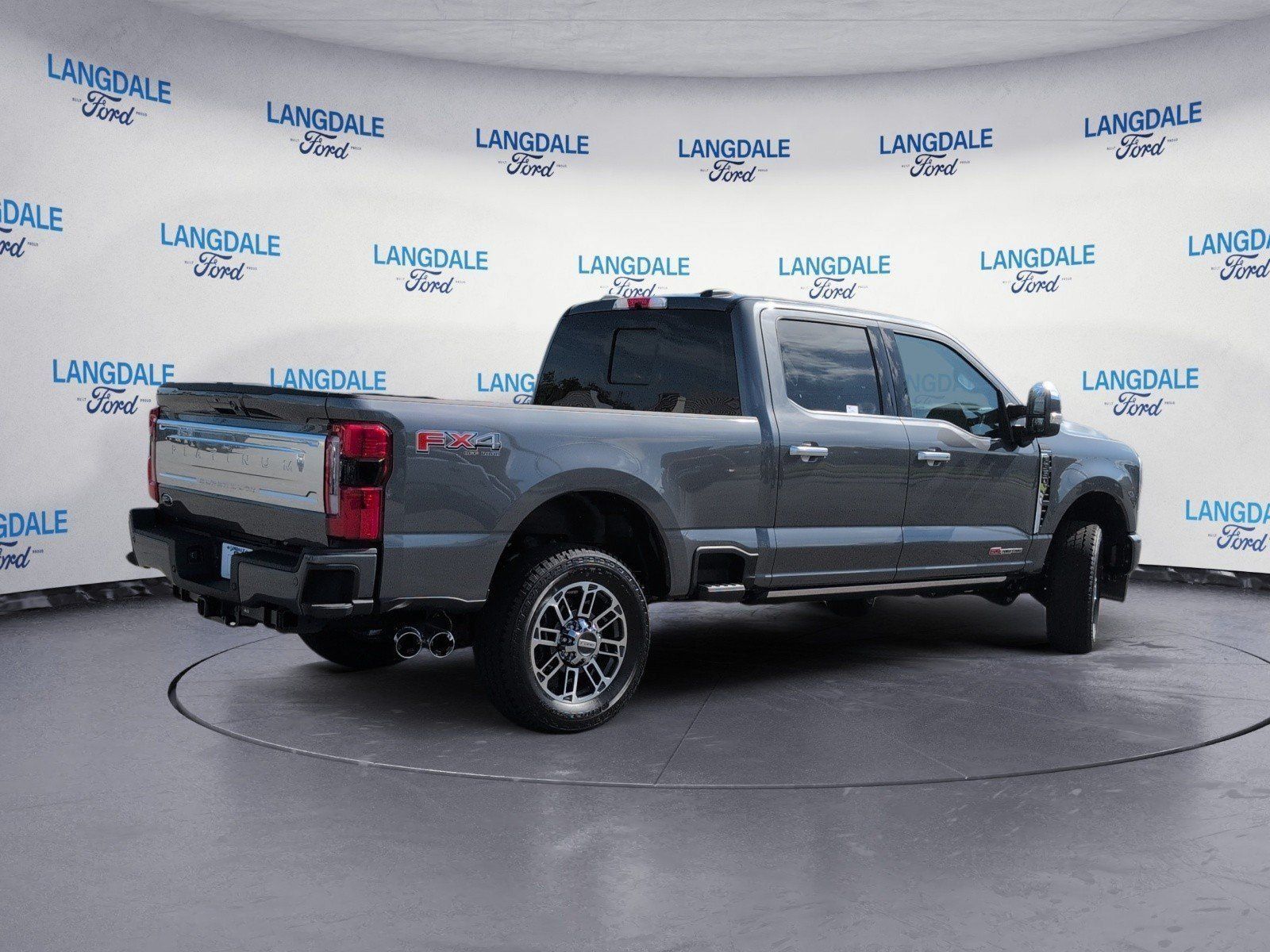 New 2026 Ford F350 Platinum w/ Platinum Plus Package AWD/4WD image 4