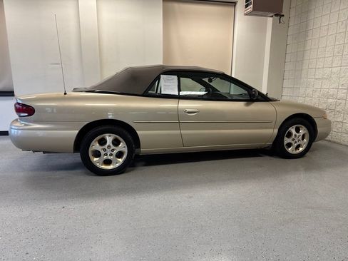 Used 1998 Chrysler Sebring JXI FWD image 24
