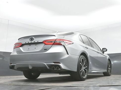 Used 2020 Toyota Camry SE FWD image 45