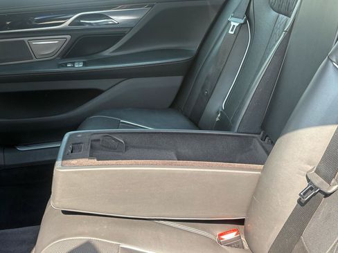 Used 2016 BMW 750i xDrive AWD/4WD image 39