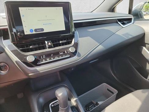 Used 2024 Toyota Corolla SE FWD image 17