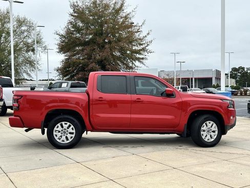 Used 2023 Nissan Frontier SV w/ SV Convenience Package image 5