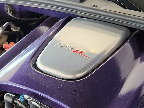 Used 2004 Chevrolet SSR w/ Preferred Equipment Group image 9