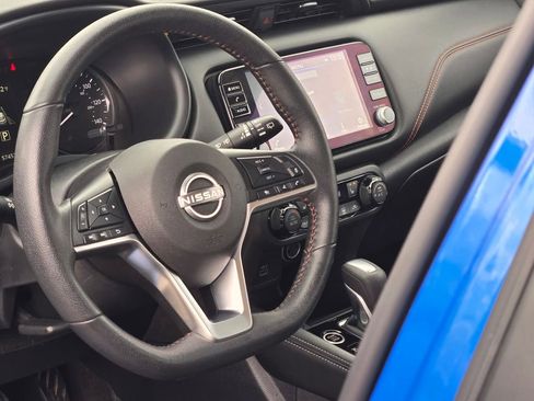 Used 2023 Nissan Kicks SR w/ SR Premium Package image 31