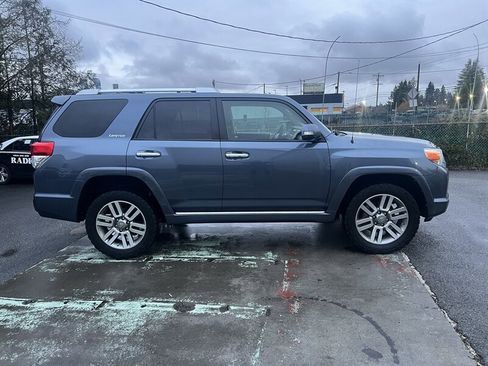 Used 2011 Toyota 4Runner Limited image 6