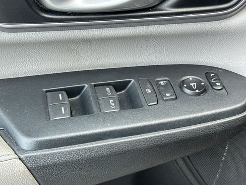 Used 2017 Honda CR-V EX-L image 14