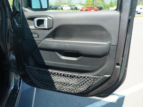Used 2021 Jeep Wrangler Unlimited Sahara AWD/4WD image 20