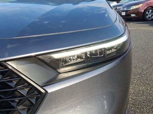 Used 2025 Honda Accord SE image 9