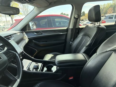 Used 2022 Jeep Grand Cherokee L Limited image 18