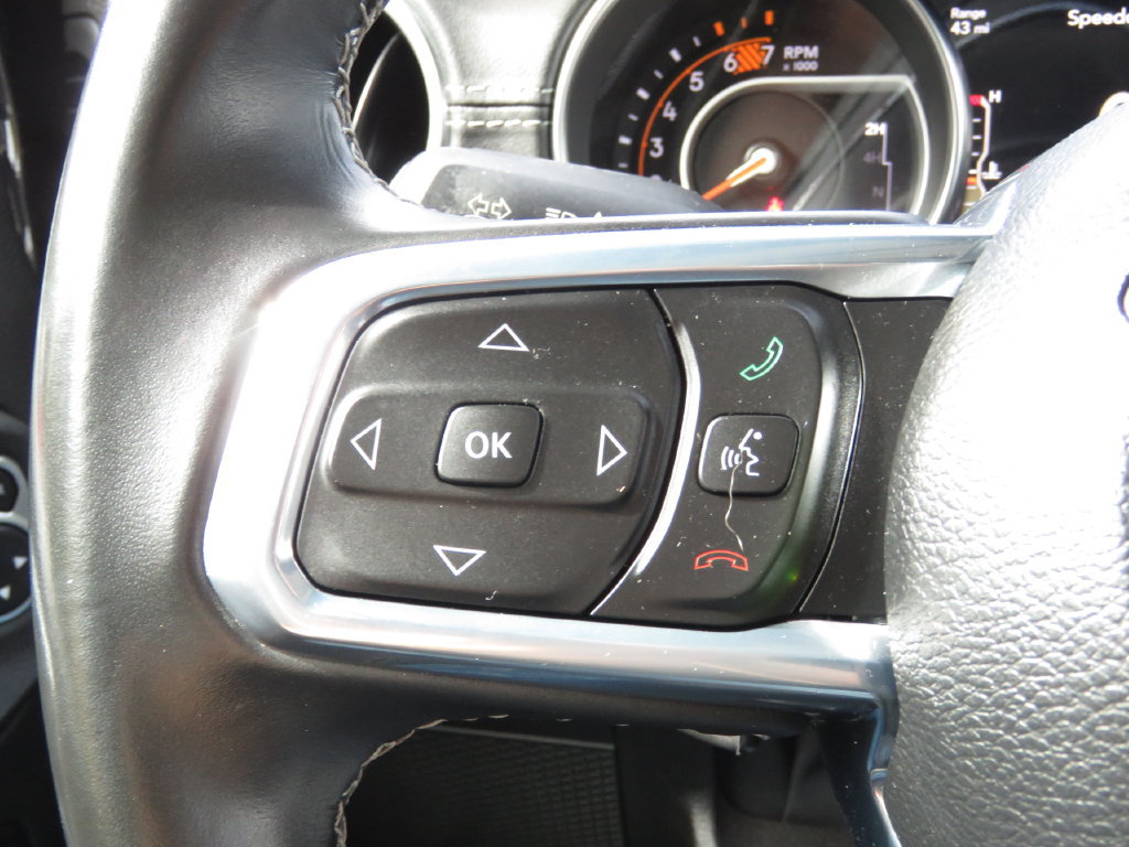 Used 2022 Jeep Wrangler Unlimited Sahara AWD/4WD image 21