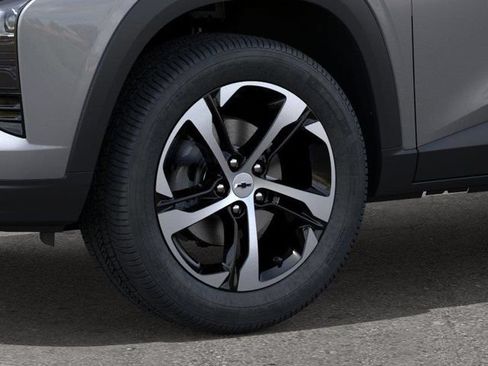 New 2026 Chevrolet Trax RS w/ Sunroof Package FWD image 9