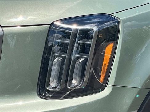 Used 2023 Kia Telluride EX X-Line image 9