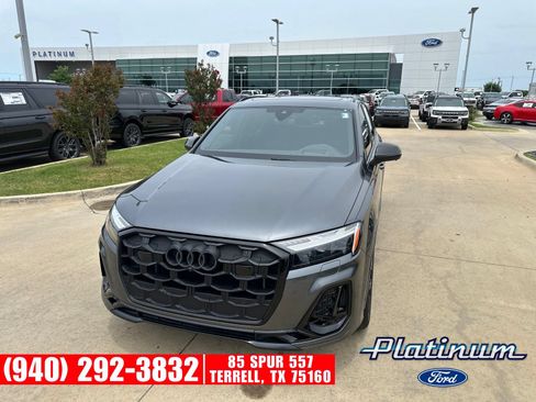 Used 2025 Audi SQ7 Prestige w/ Prestige Package AWD/4WD image 35