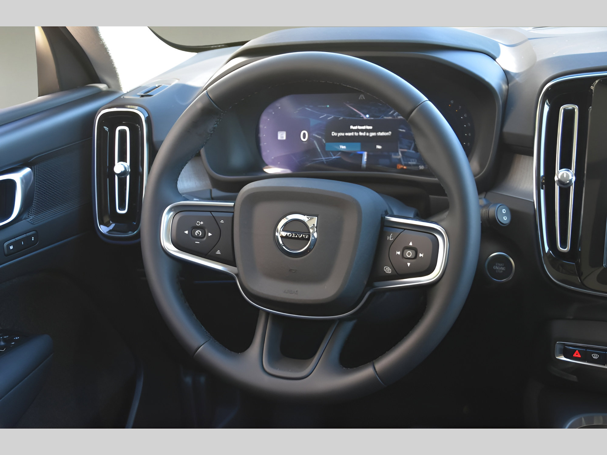 Certified 2026 Volvo XC40 B5 Plus w/ Protection Package Premier AWD/4WD image 15