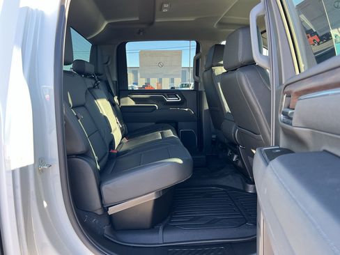 New 2026 GMC Sierra 2500 SLT w/ Max Trailering Package AWD/4WD image 24