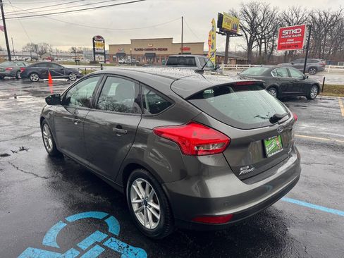 Used 2015 Ford Focus SE image 4