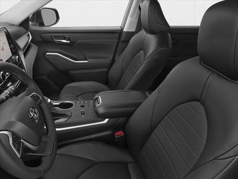 New 2026 Toyota Highlander XLE AWD/4WD image 6