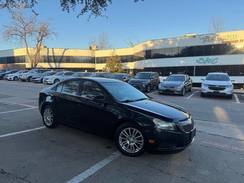 Used 2013 Chevrolet Cruze Eco image 2