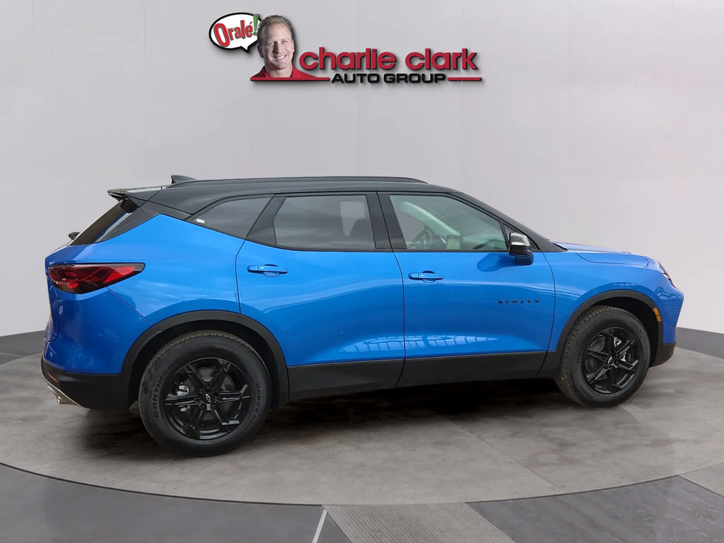 New 2026 Chevrolet Blazer LT w/ Sound & Technology Package AWD/4WD image 6