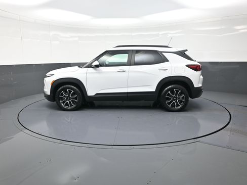 Used 2024 Chevrolet TrailBlazer ACTIV image 6