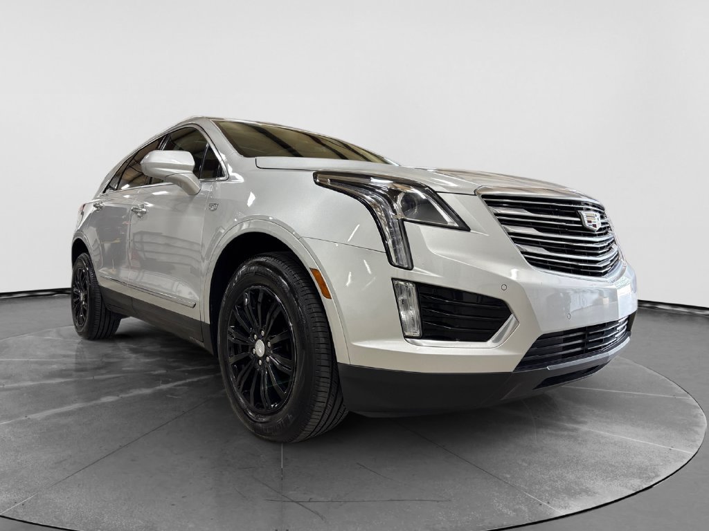 Used 2018 Cadillac XT5 Luxury w/ Driver Awareness Package FWD image 29