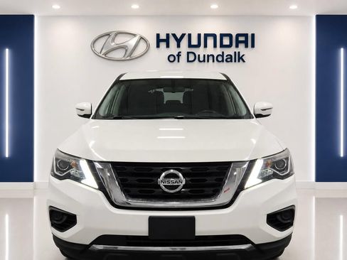 Used 2019 Nissan Pathfinder S FWD image 5