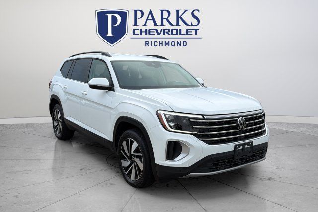 Used 2025 Volkswagen Atlas SE AWD/4WD image 1
