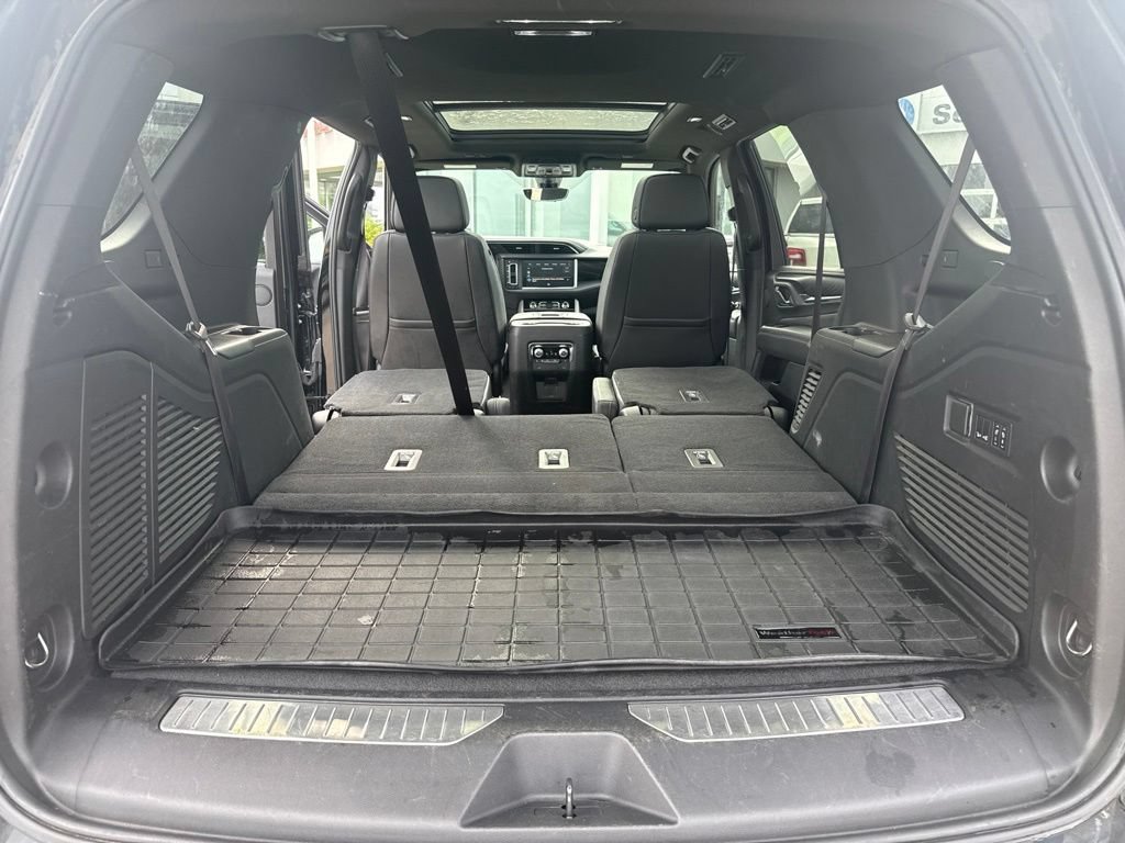 Used 2021 GMC Yukon Denali w/ Denali Premium Package AWD/4WD image 22