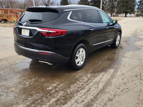 Used 2021 Buick Enclave Premium image 5