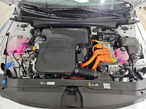 New 2026 Hyundai Elantra Sport FWD image 32
