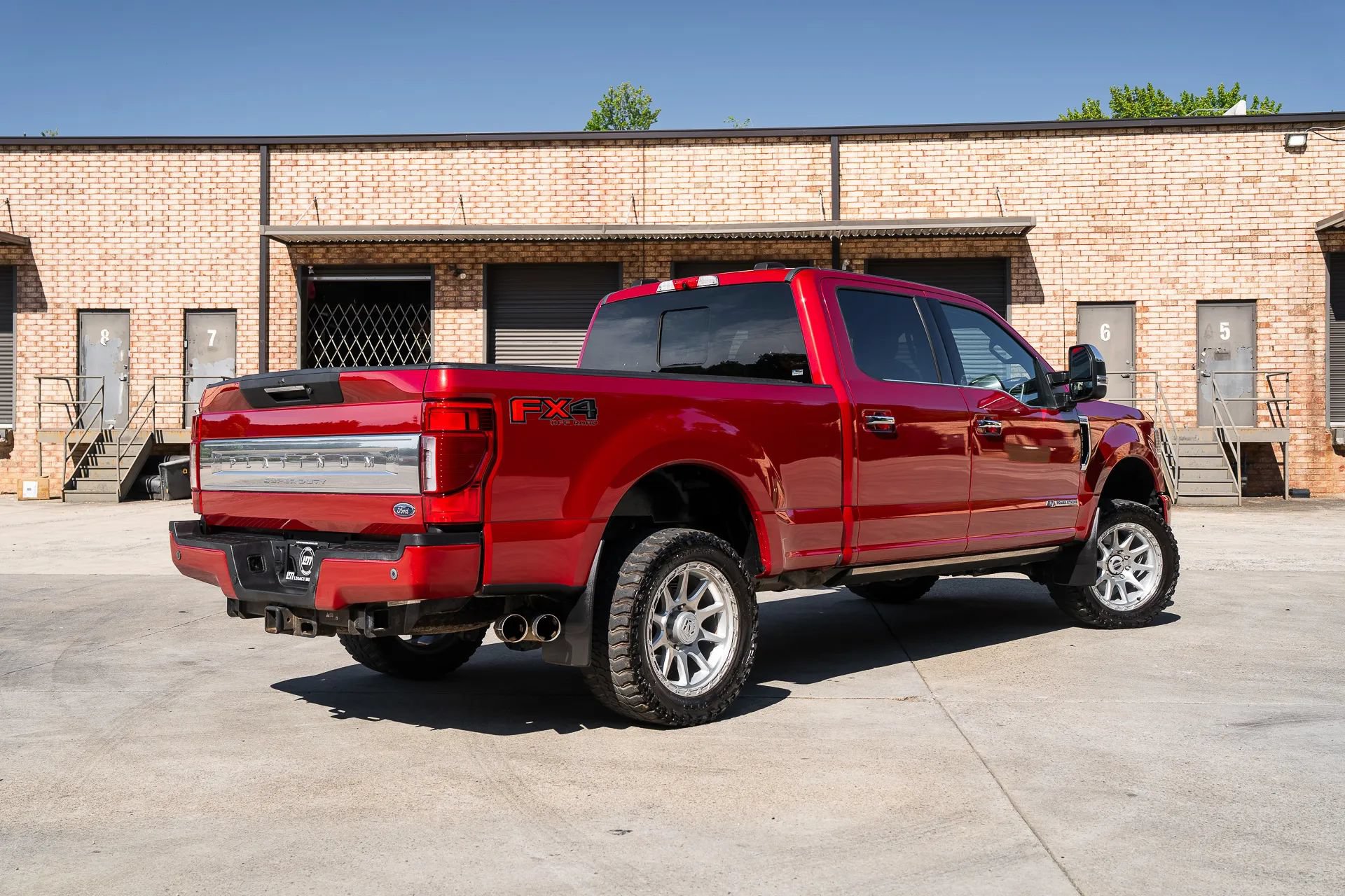 Used 2020 Ford F350 Platinum AWD/4WD image 3
